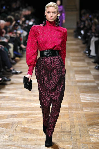 Look 35